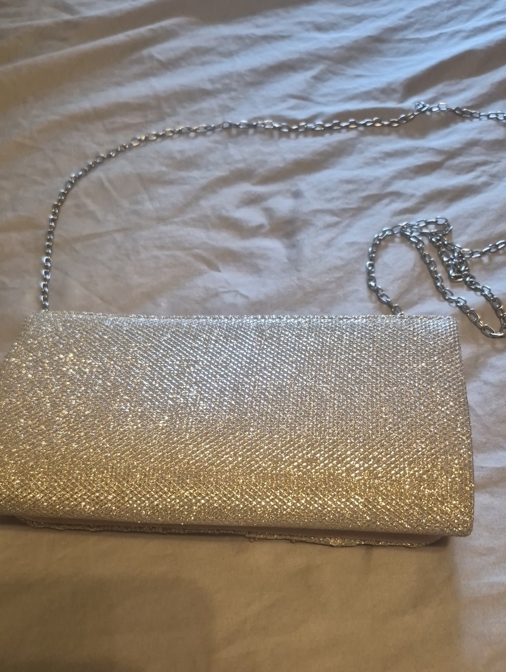 Gold Evening Bag With Chain - Picture 3 of 8